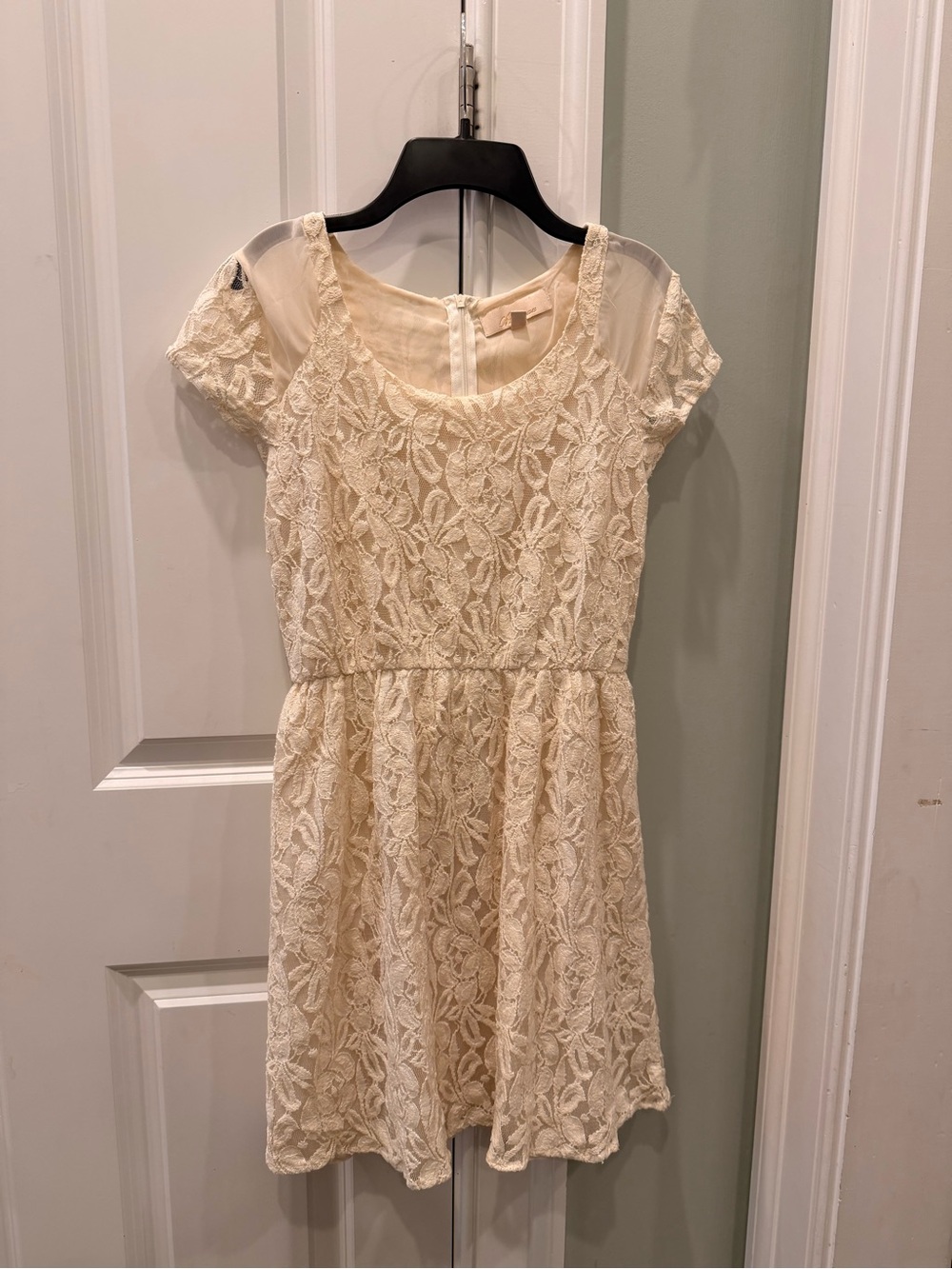 Monteau White Lace dress Size L